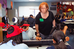 Jenn Burleton with students at EO Green Middle School in Oxnard, California (2008)